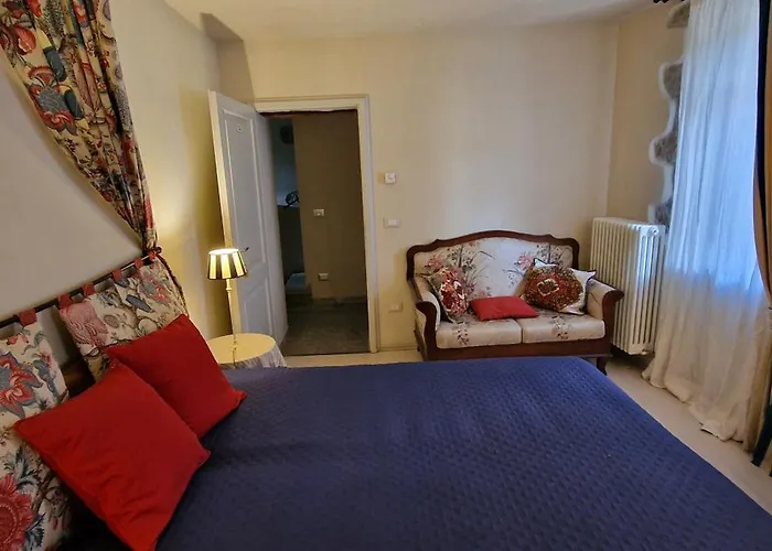 Antica Casa Menetti B E B *